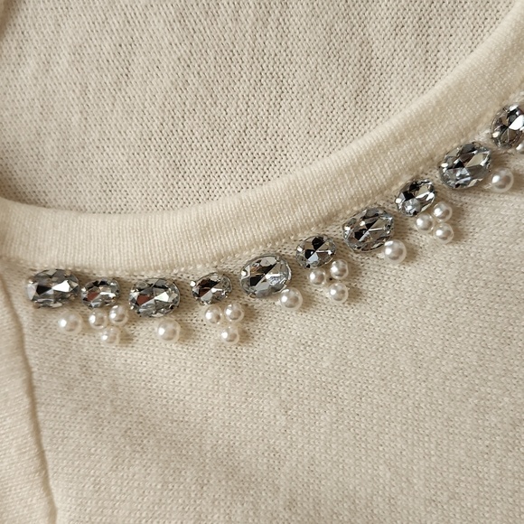 Ann Taylor Factory Jeweled Neckline, Ivory Cotton/Rayon, 3/4 slv, Sweater, Large - Picture 3 of 6